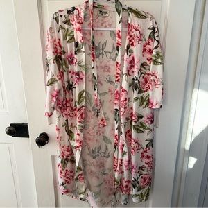 4 for $20 Show me your mumu pink white and green floral robe